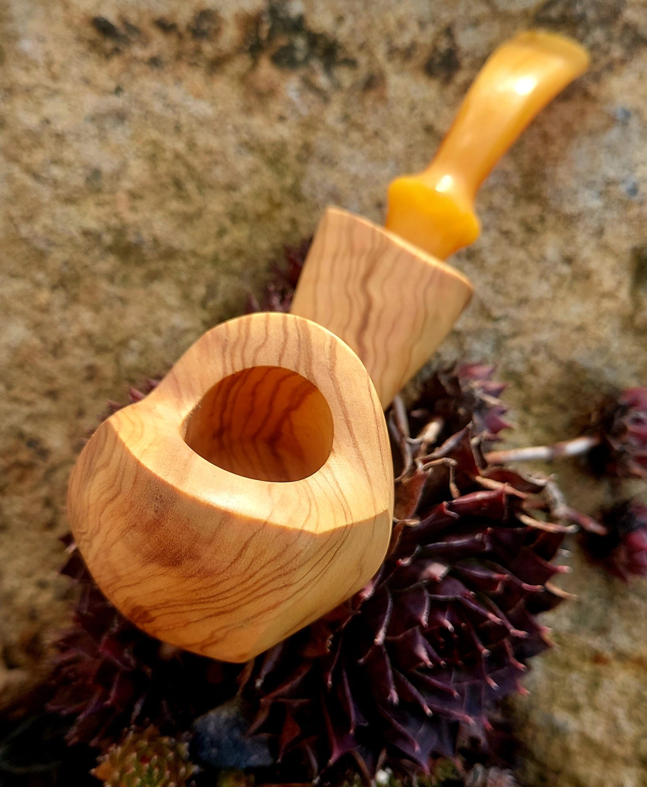 FREEHAND fajka- Oliva č.1 5 FREEHAND fajka- Oliva č.1